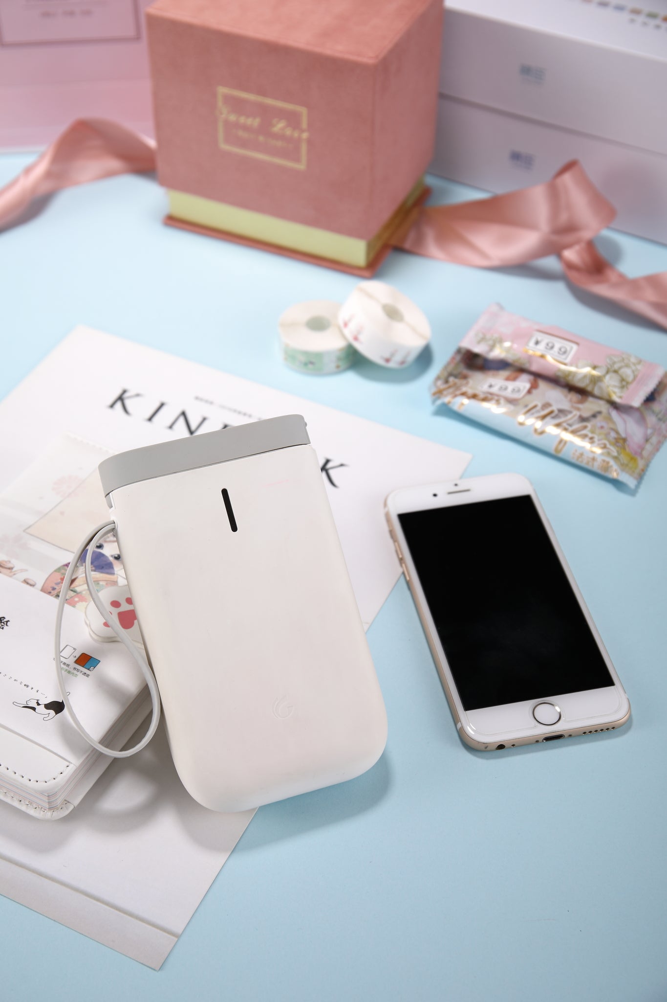 NB100 - NIIMBOT - D11 - PORTABLE LABEL BLUETOOTH PRINTER INCLUDING FREE LABEL ROLL (12*40MM - WHITE)